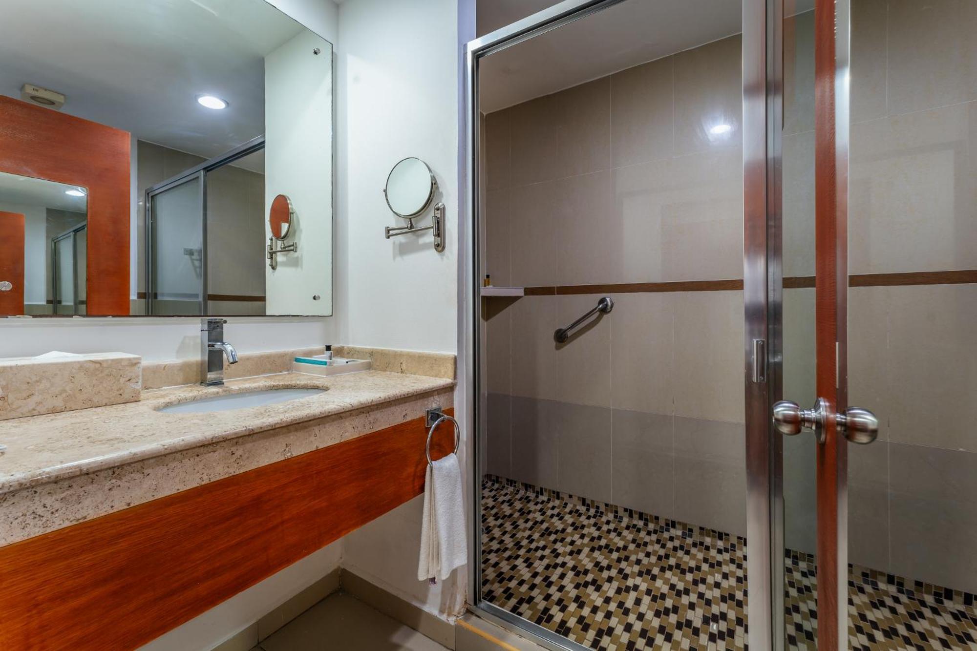 Hotel La Venta Inn Villahermosa Dış mekan fotoğraf